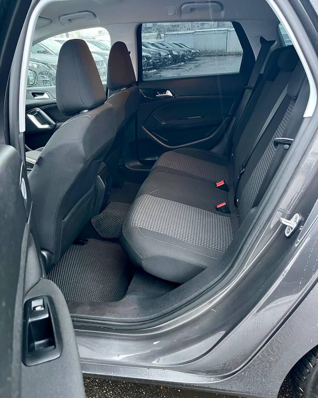 Peugeot 308 T9 · Рестайлинг , 2020 г., механика, дизель - фото 14