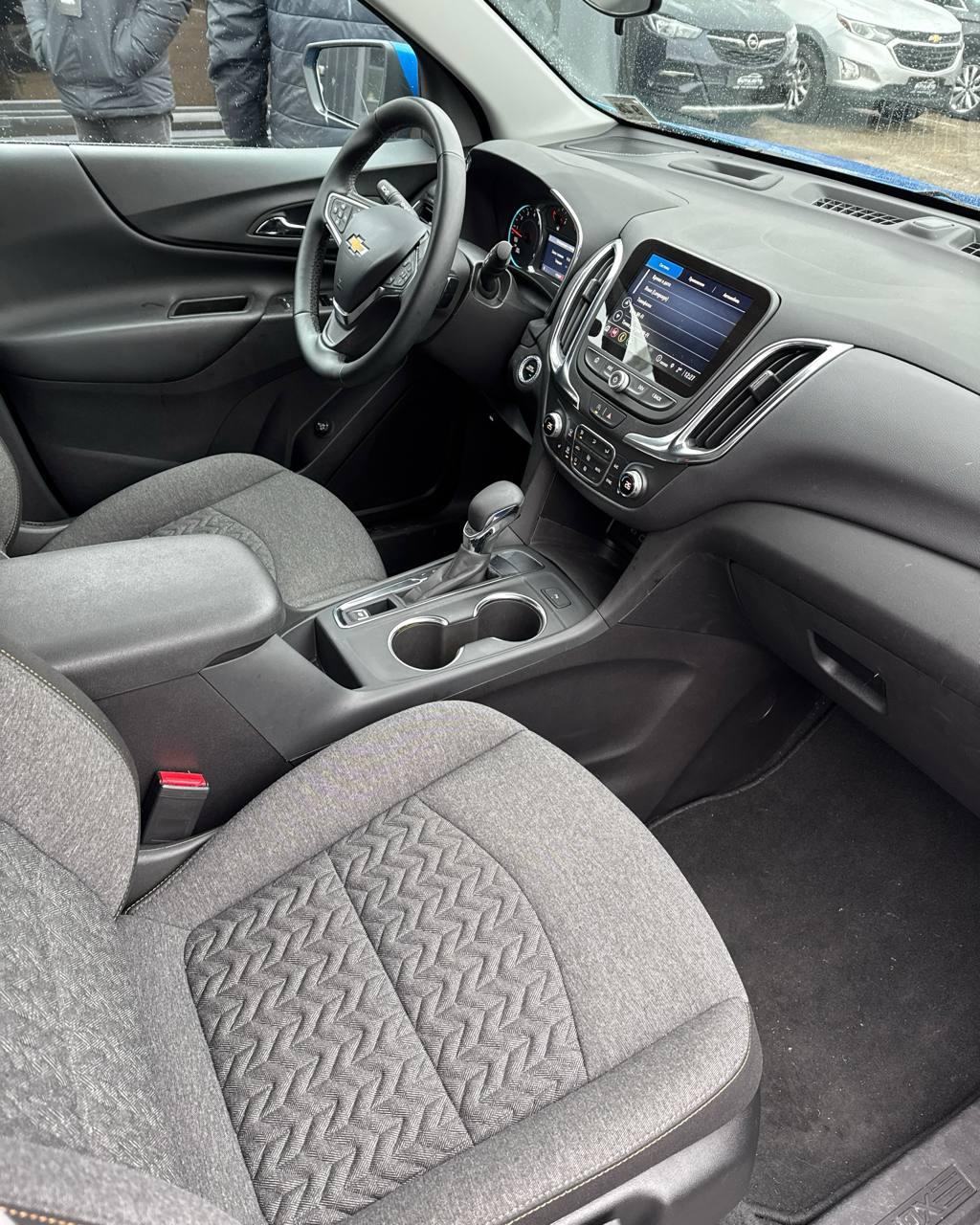 Chevrolet Equinox III · Рестайлинг , 2023 г., автомат, бензин - фото 13