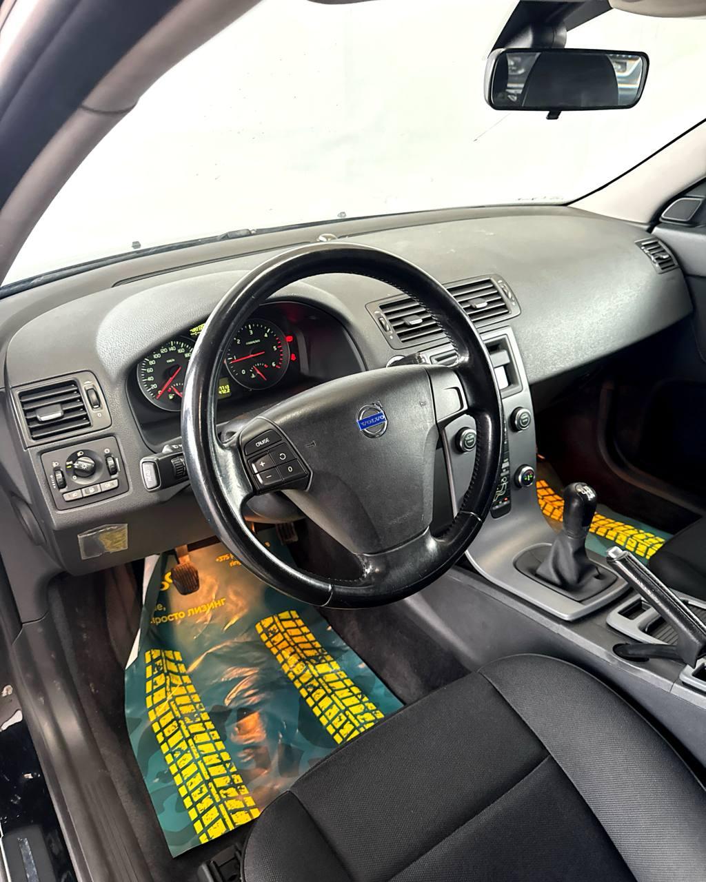 Volvo V50 I · 2-й рестайлинг , 2010 г., механика, дизель - фото 11