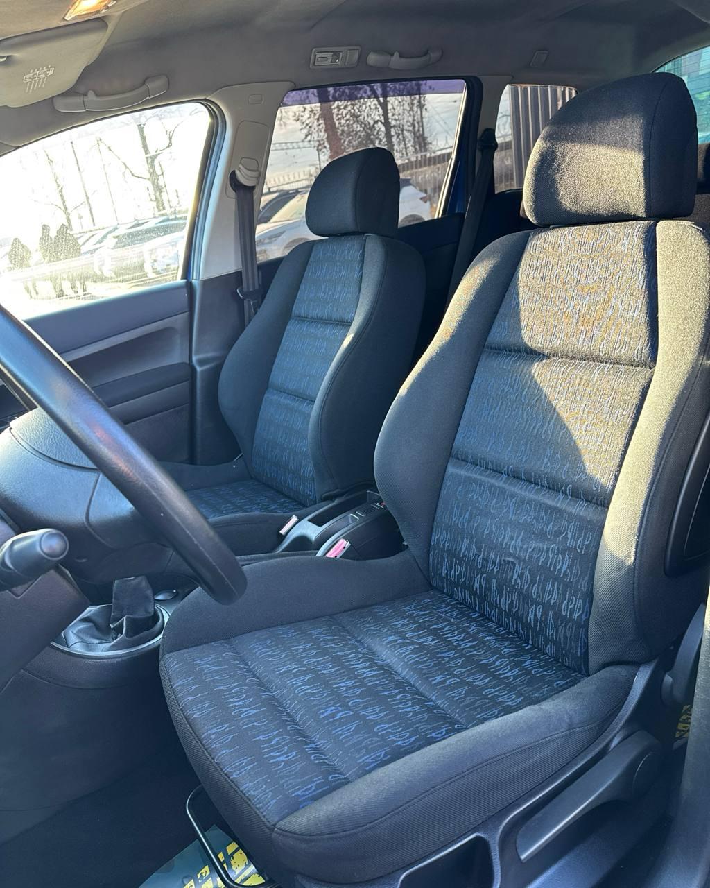 Peugeot 307 I · Рестайлинг , 2001 г., механика, бензин - фото 10