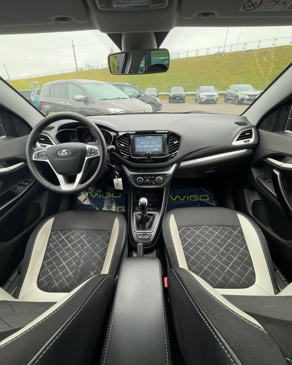 Lada (ВАЗ) Vesta I , 2018 г., механика, бензин - фото 9