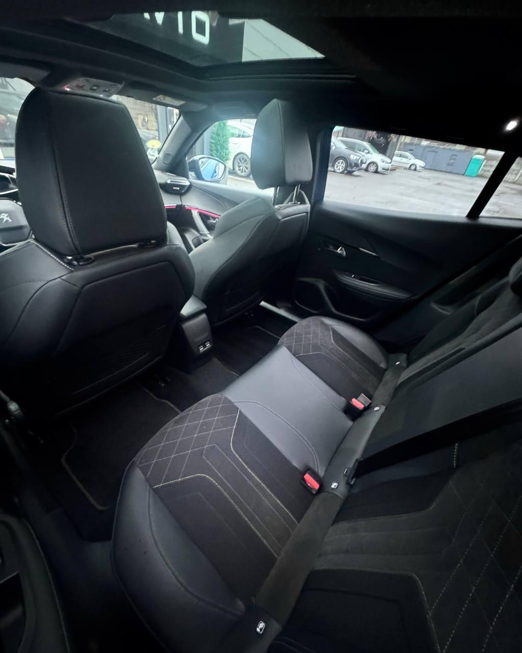 Peugeot 2008 II , 2021 г., автомат, дизель - фото 11