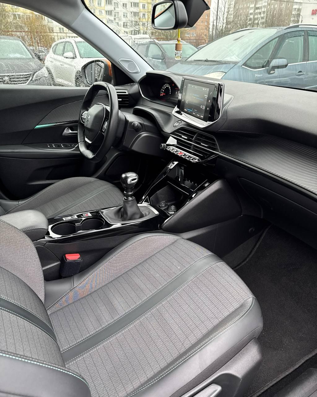 Peugeot 2008 II , 2021 г., механика, бензин - фото 14