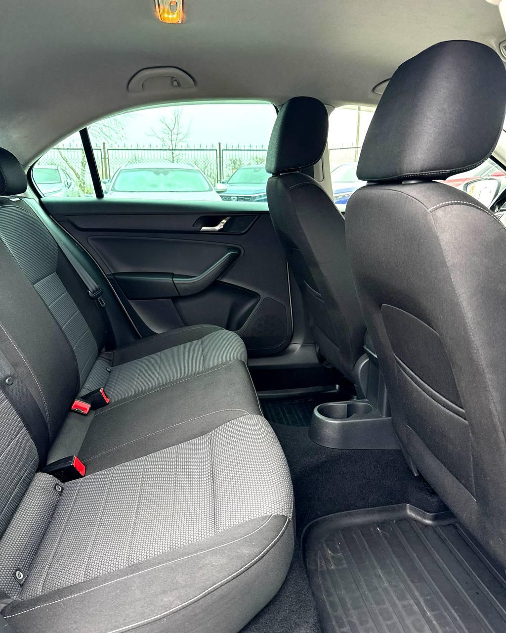 Skoda Rapid I , 2015 г., автомат, бензин - фото 13