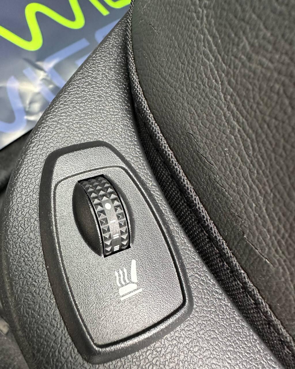 Renault Laguna III · Рестайлинг , 2014 г., механика, дизель - фото 11