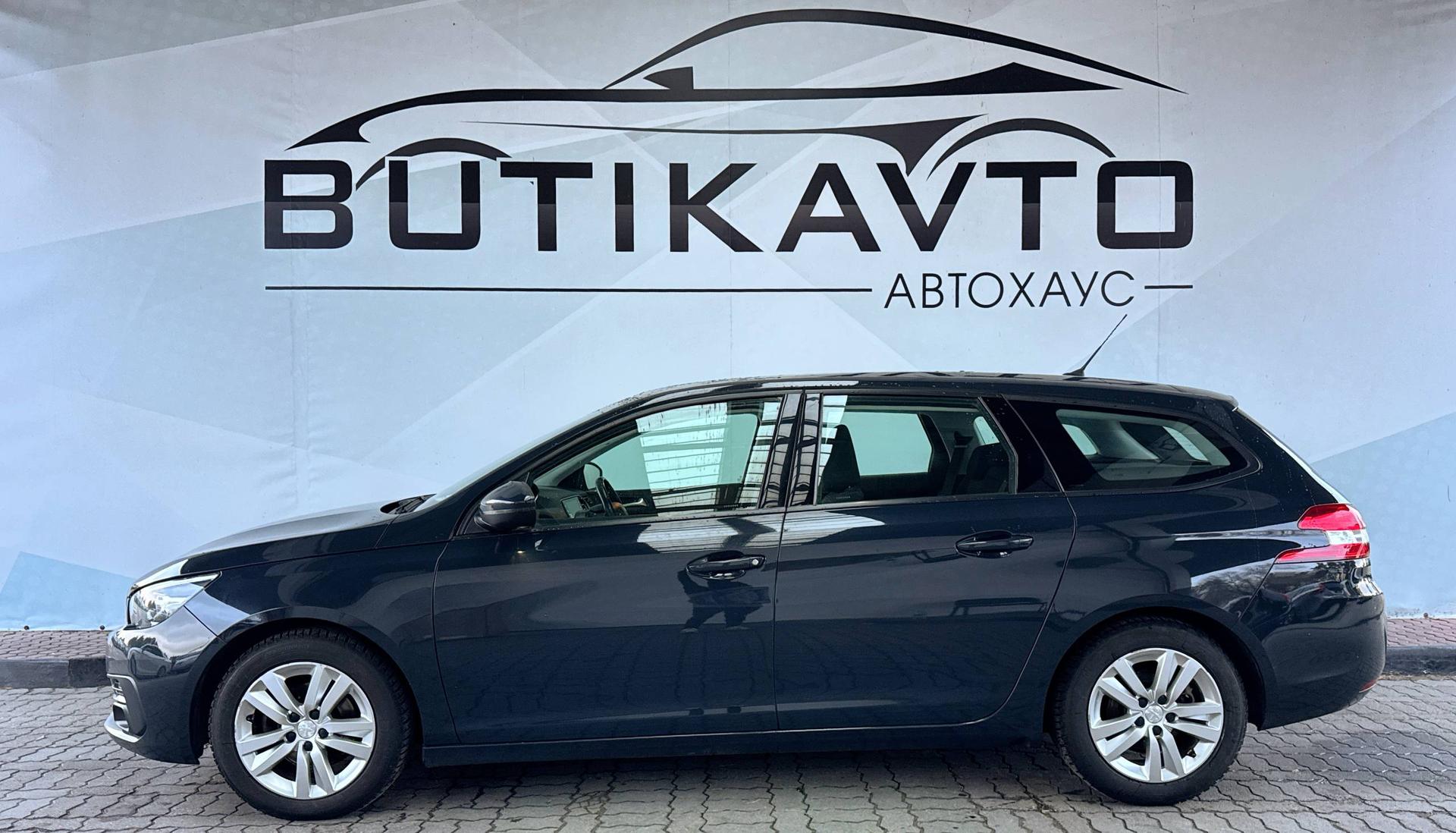 Peugeot 308 T9 · Рестайлинг , 2019 г., механика, дизель - фото 4