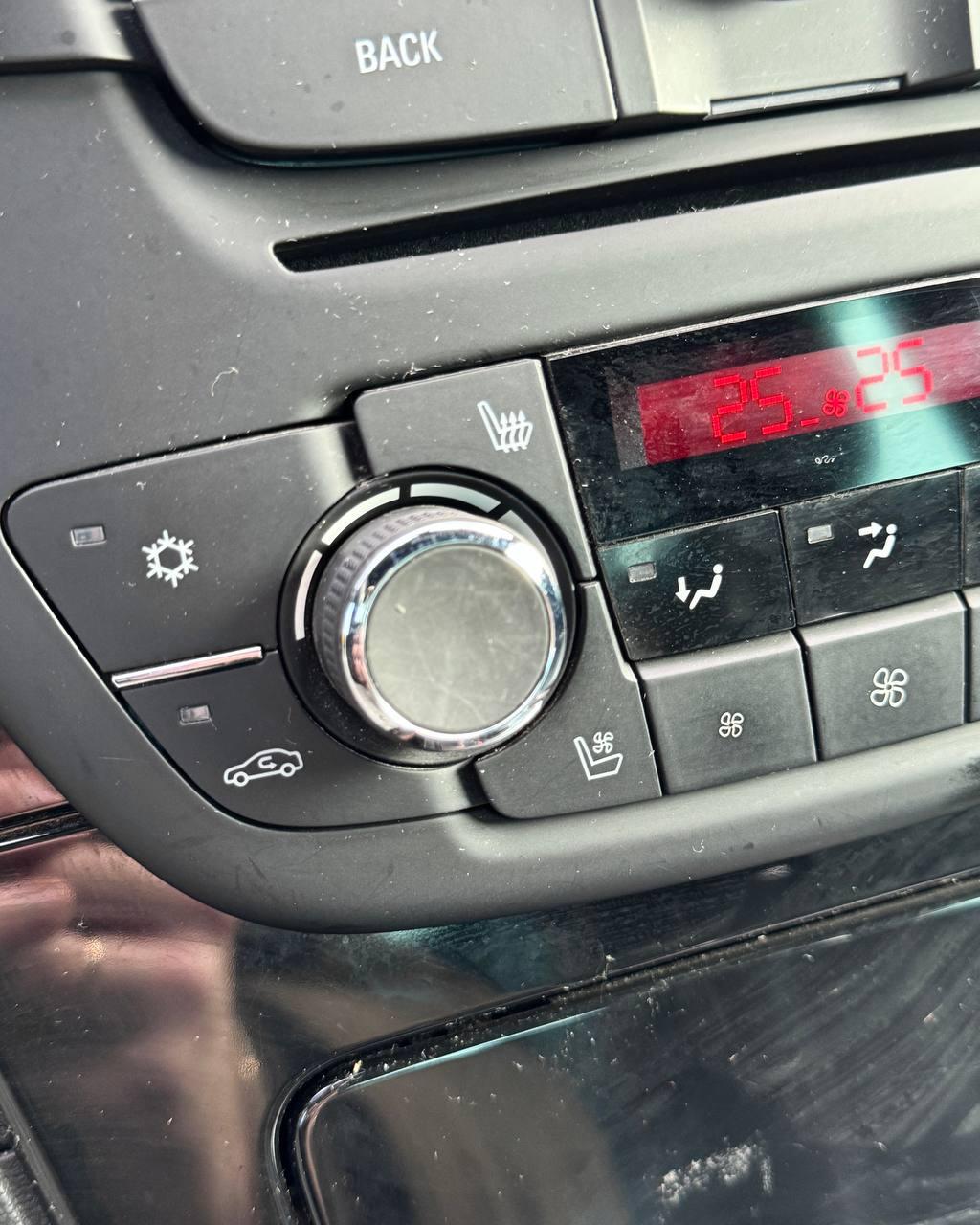 Opel Insignia I , 2013 г., автомат, бензин - фото 21