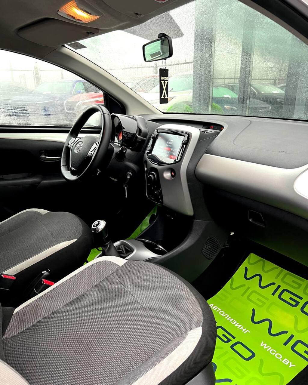 Toyota Aygo II (AB40) · Рестайлинг , 2020 г., механика, бензин - фото 11