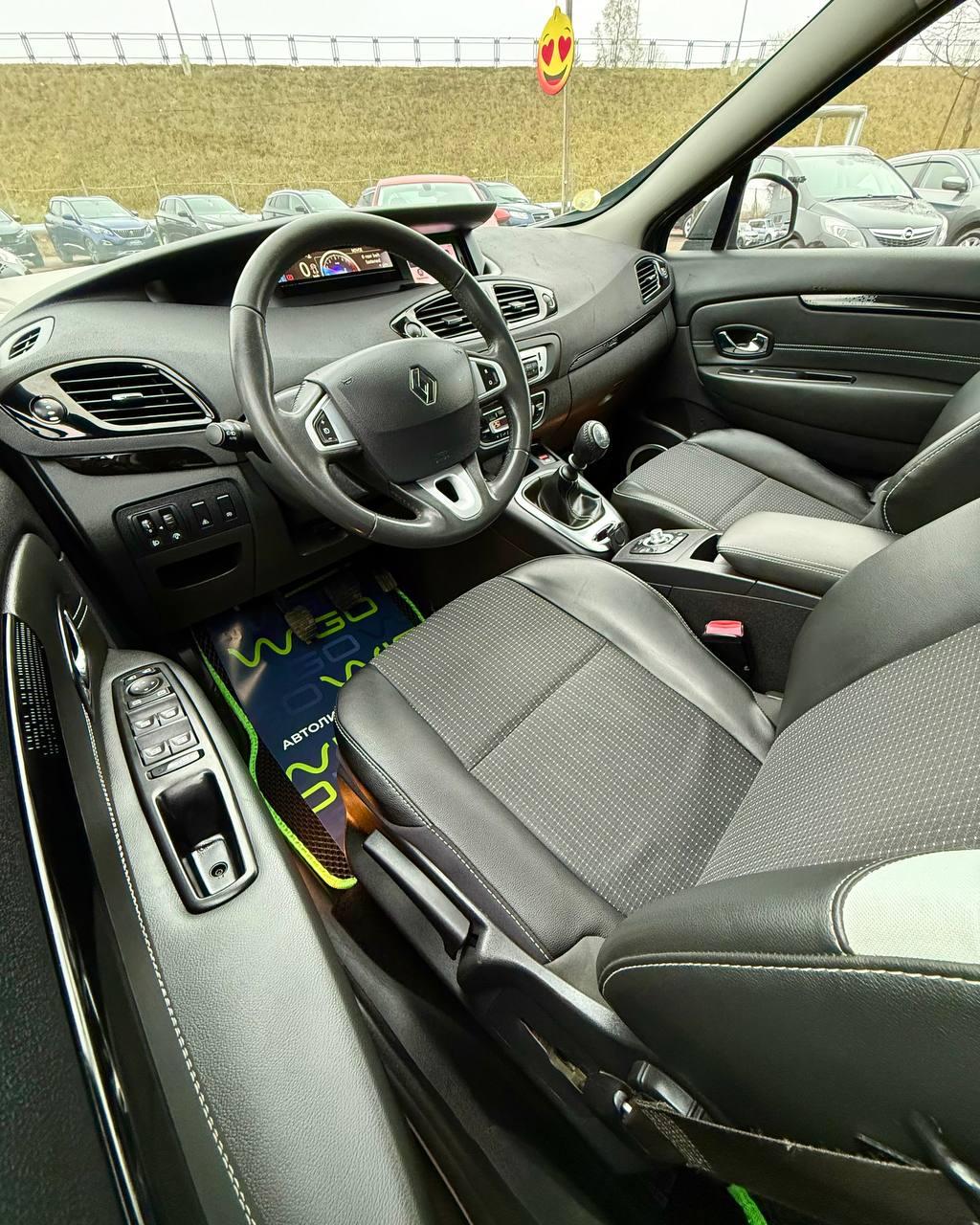 Renault Scenic III · Рестайлинг , 2013 г., механика, дизель - фото 11