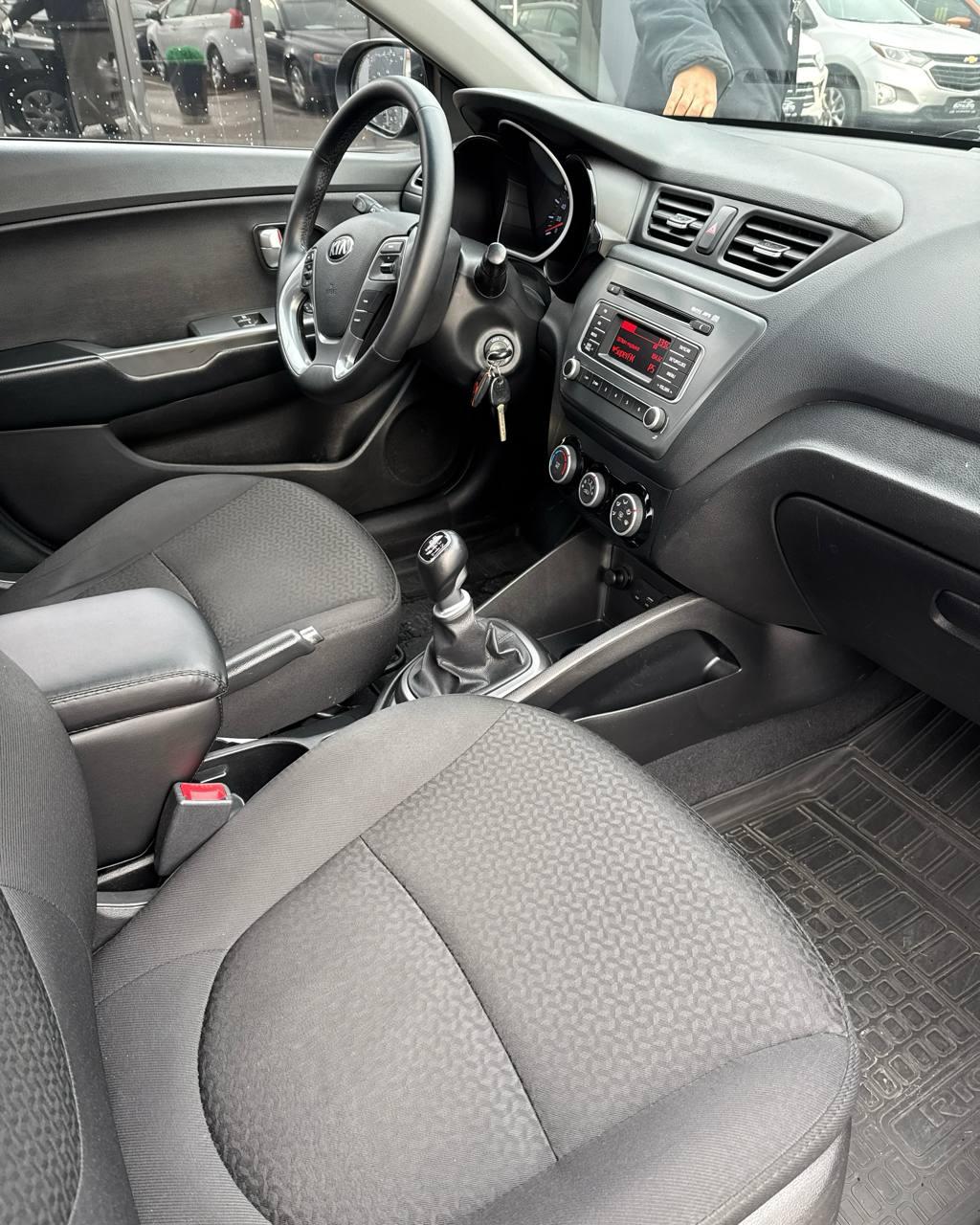 Kia Rio III · Рестайлинг , 2015 г., механика, бензин - фото 11