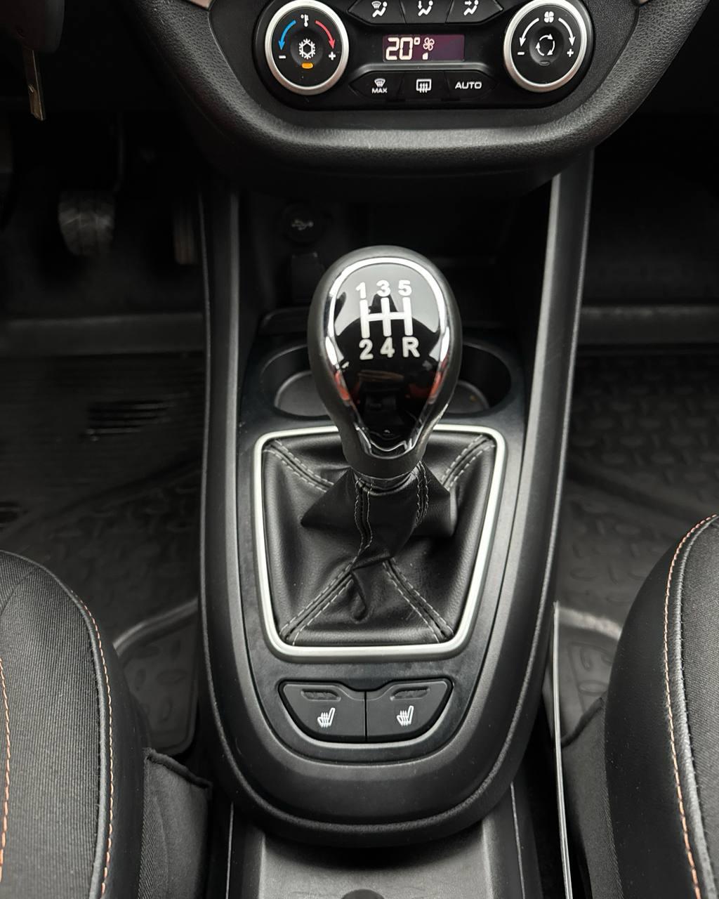 Lada (ВАЗ) Vesta I , 2019 г., механика, бензин - фото 17