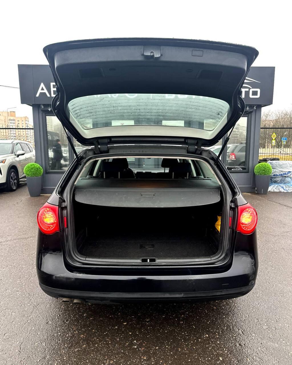 Volkswagen Passat B6 , 2007 г., механика, дизель - фото 14