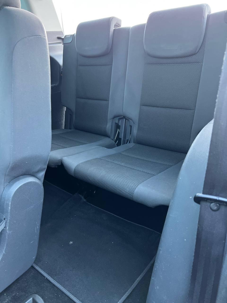 Volkswagen Touran I · 2-й рестайлинг , 2012 г., механика, дизель - фото 16