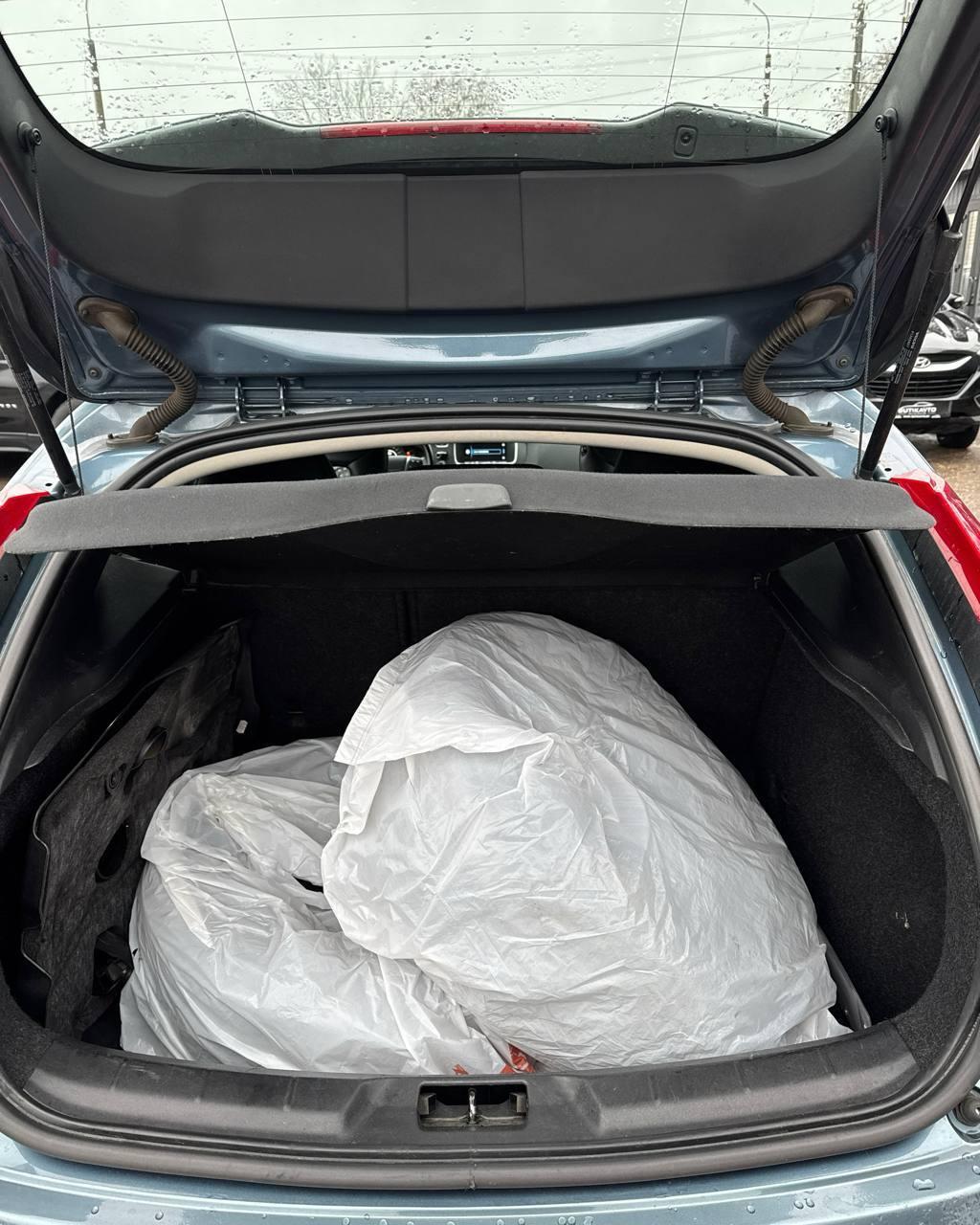 Volvo V40 II , 2013 г., механика, дизель - фото 12