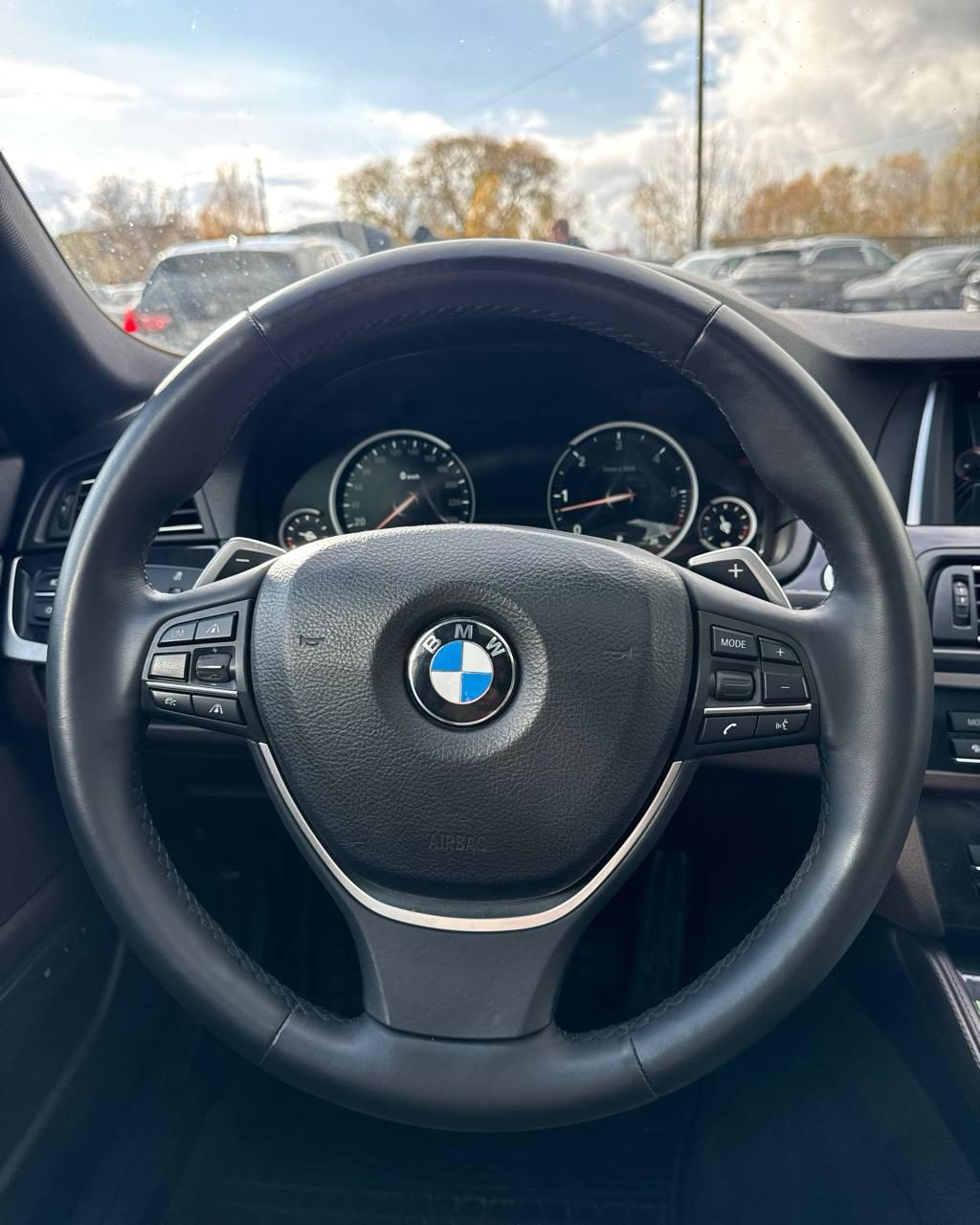 BMW 5 серия F10 F11 · Рестайлинг , 2014 г., автомат, дизель - фото 15