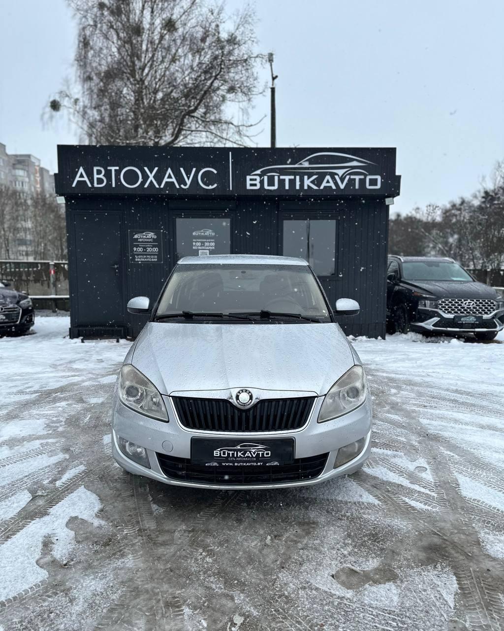 Skoda Fabia 5J · Рестайлинг , 2010 г., механика, бензин - фото 2