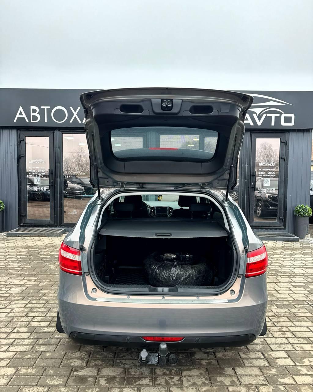 Lada (ВАЗ) Vesta I , 2019 г., механика, бензин - фото 12