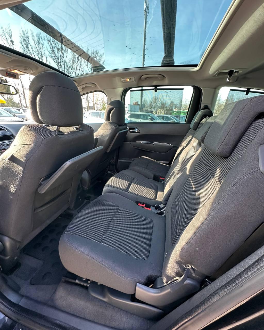 Peugeot 5008 I , 2012 г., механика, дизель - фото 8