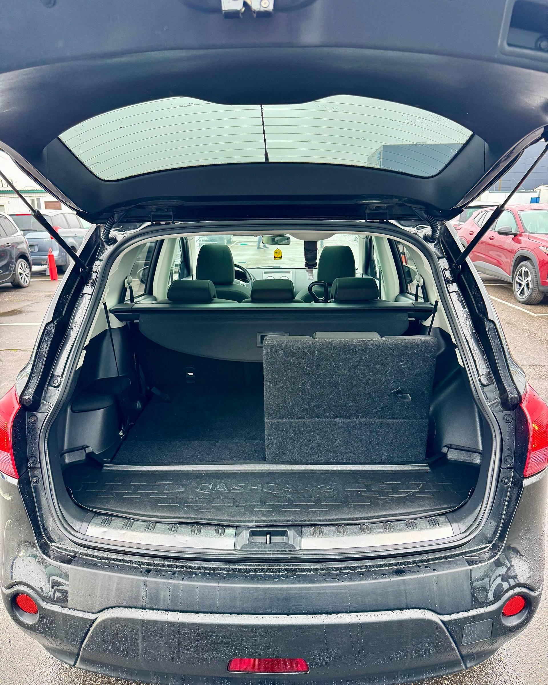 Nissan Qashqai+2 I , 2009 г., механика, дизель - фото 14