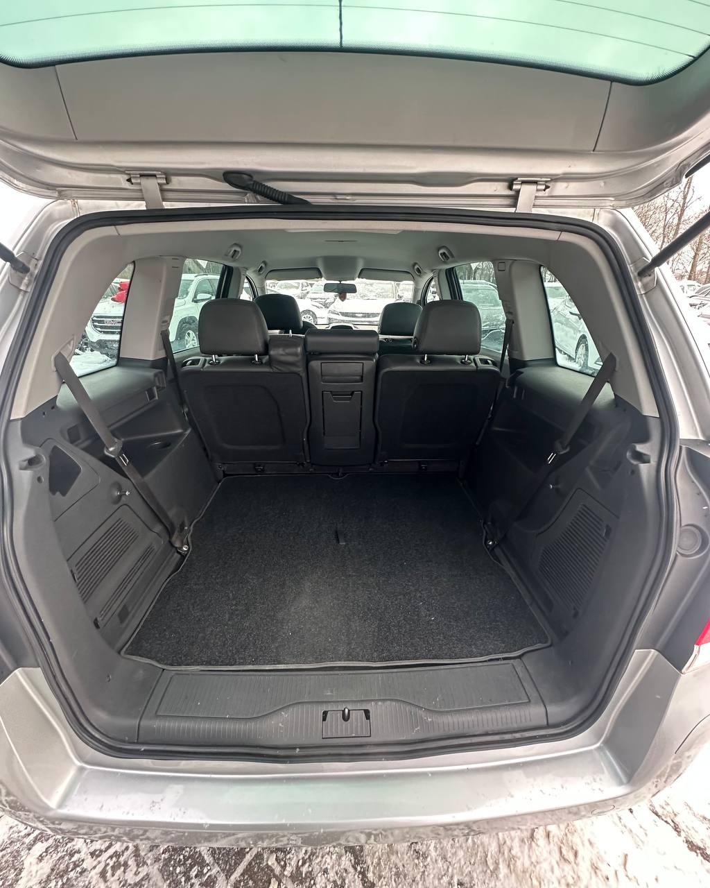 Opel Zafira B · Рестайлинг , 2011 г., механика, дизель - фото 10