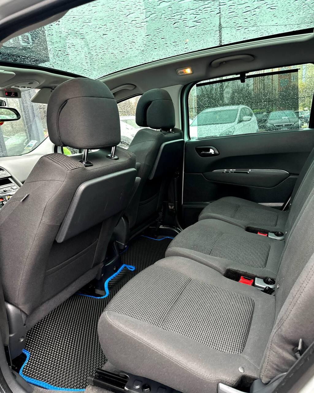 Peugeot 5008 I , 2013 г., механика, дизель - фото 12