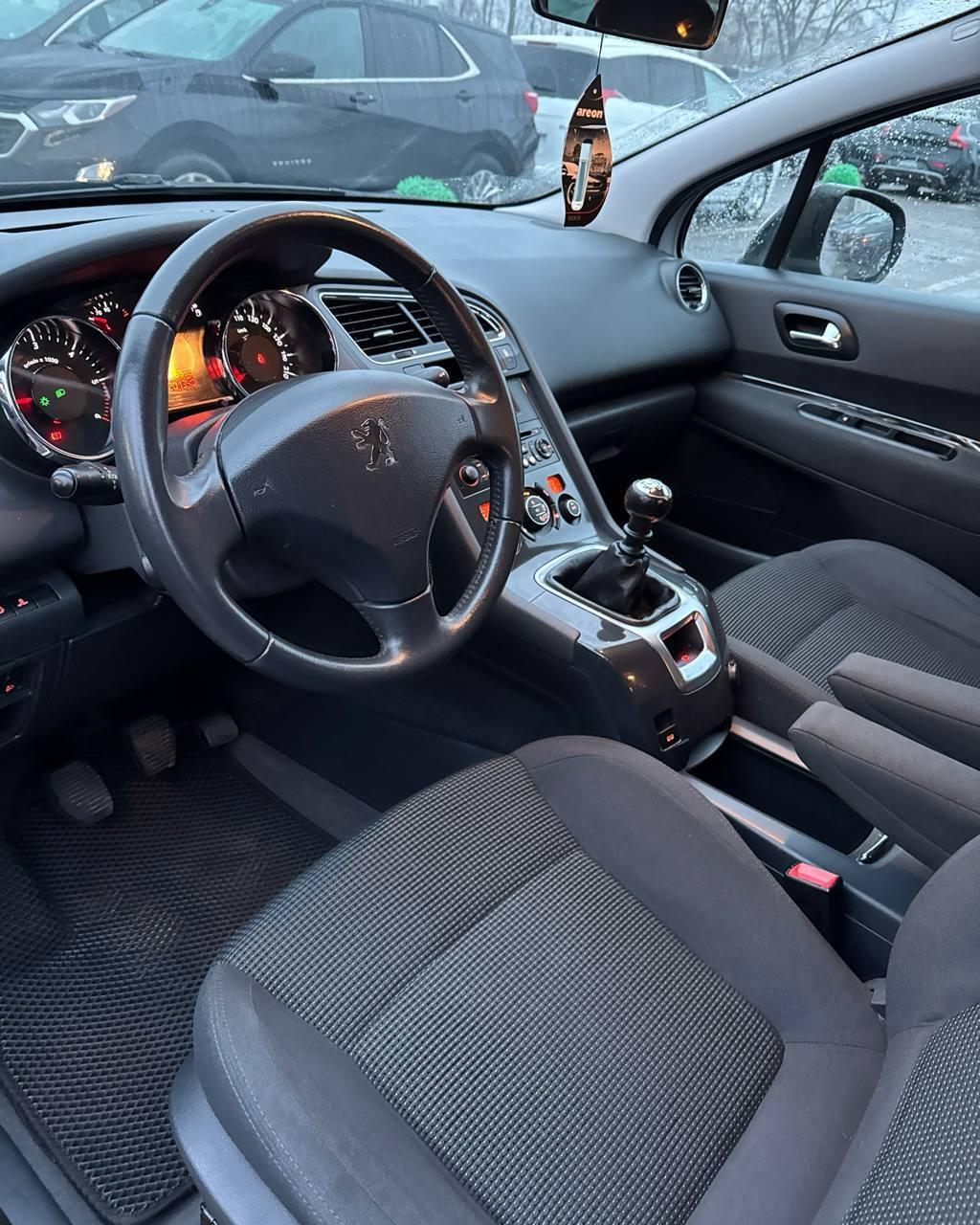 Peugeot 5008 I , 2012 г., механика, дизель - фото 10