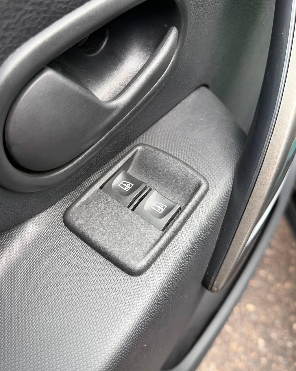 Renault Sandero II · Рестайлинг , 2019 г., механика, бензин  - фото 9