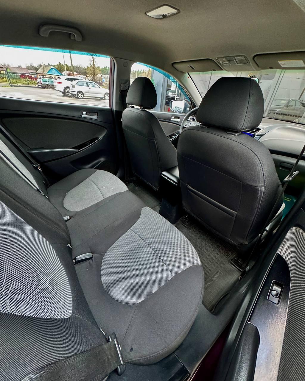 Hyundai Solaris I , 2011 г., автомат, бензин - фото 12