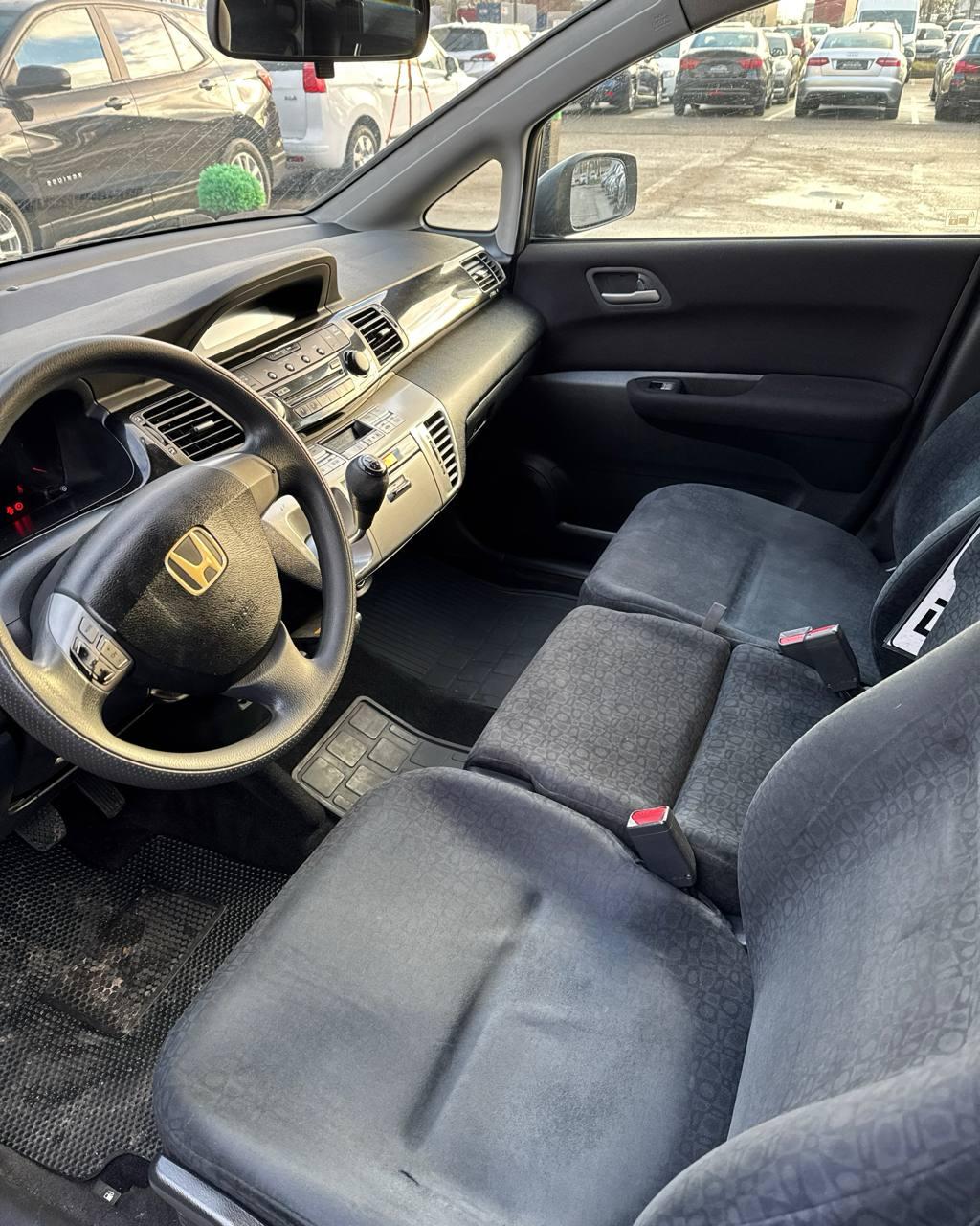 Honda FR-V I , 2005 г., механика, бензин - фото 10