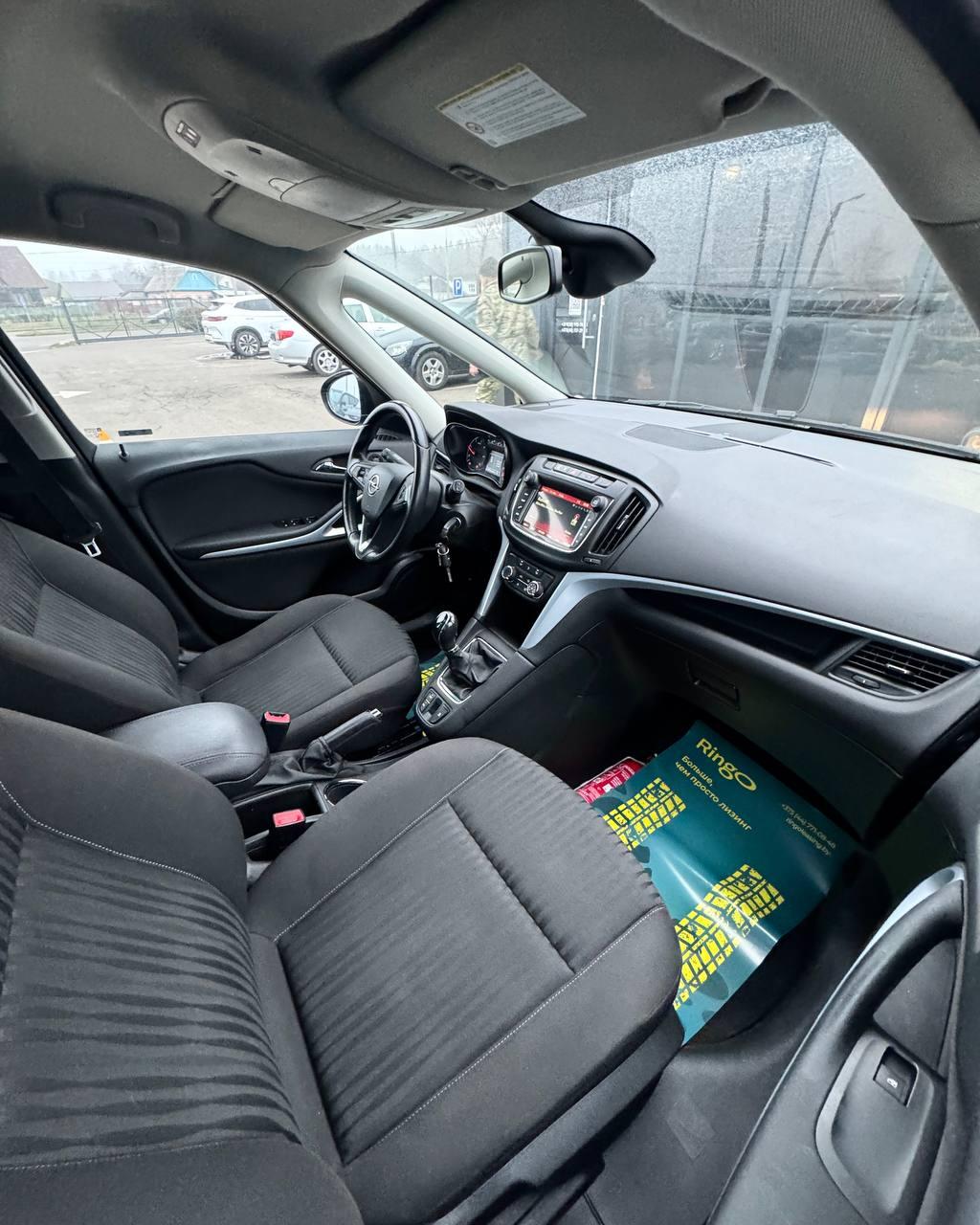 Opel Zafira C · Рестайлинг , 2017 г., механика, дизель - фото 13