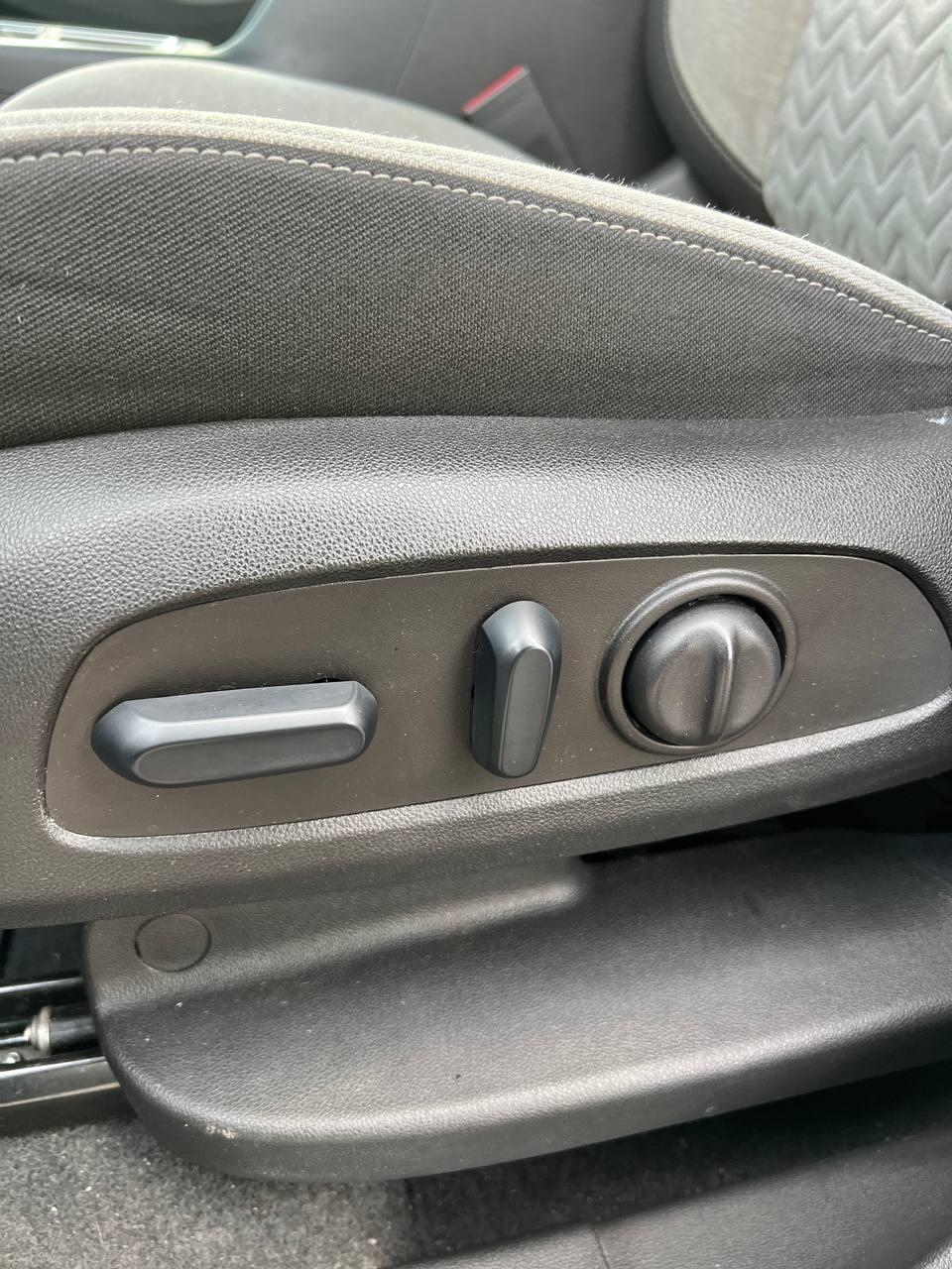 Chevrolet Equinox III · Рестайлинг , 2022 г., автомат, бензин - фото 13