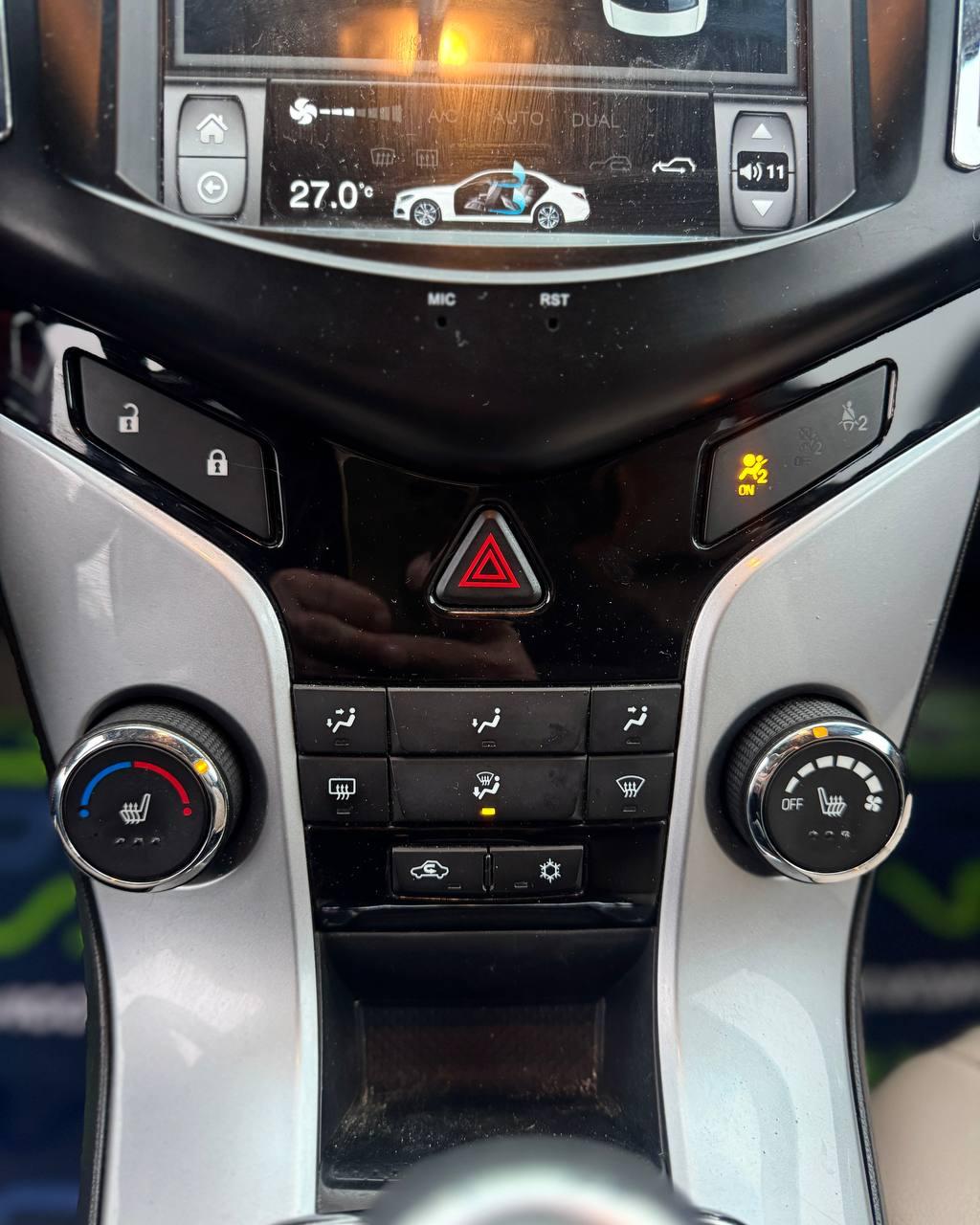 Chevrolet Cruze J300 · Рестайлинг , 2013 г., механика, бензин - фото 18