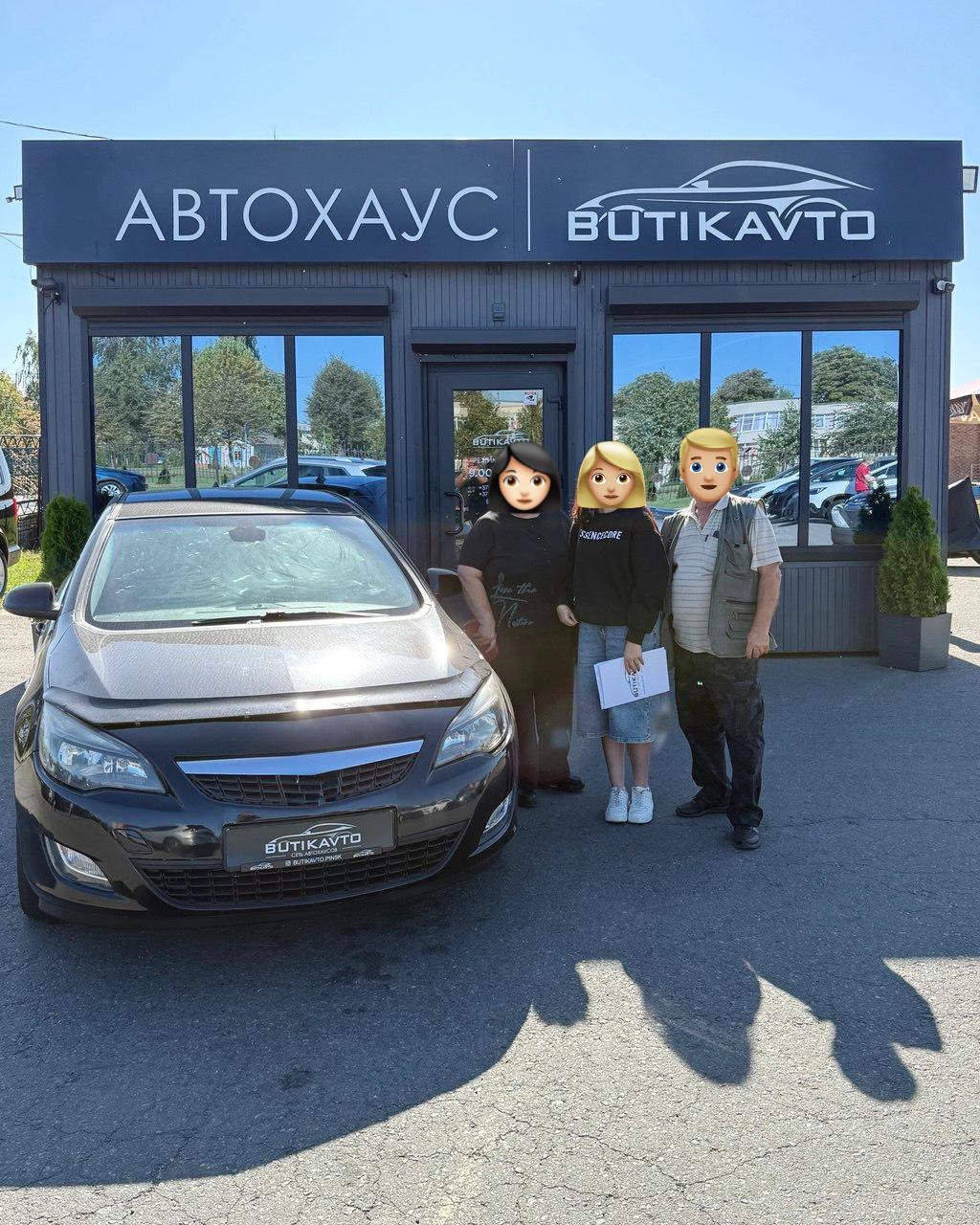 Opel Astra J , 2010 г., механика, бензин