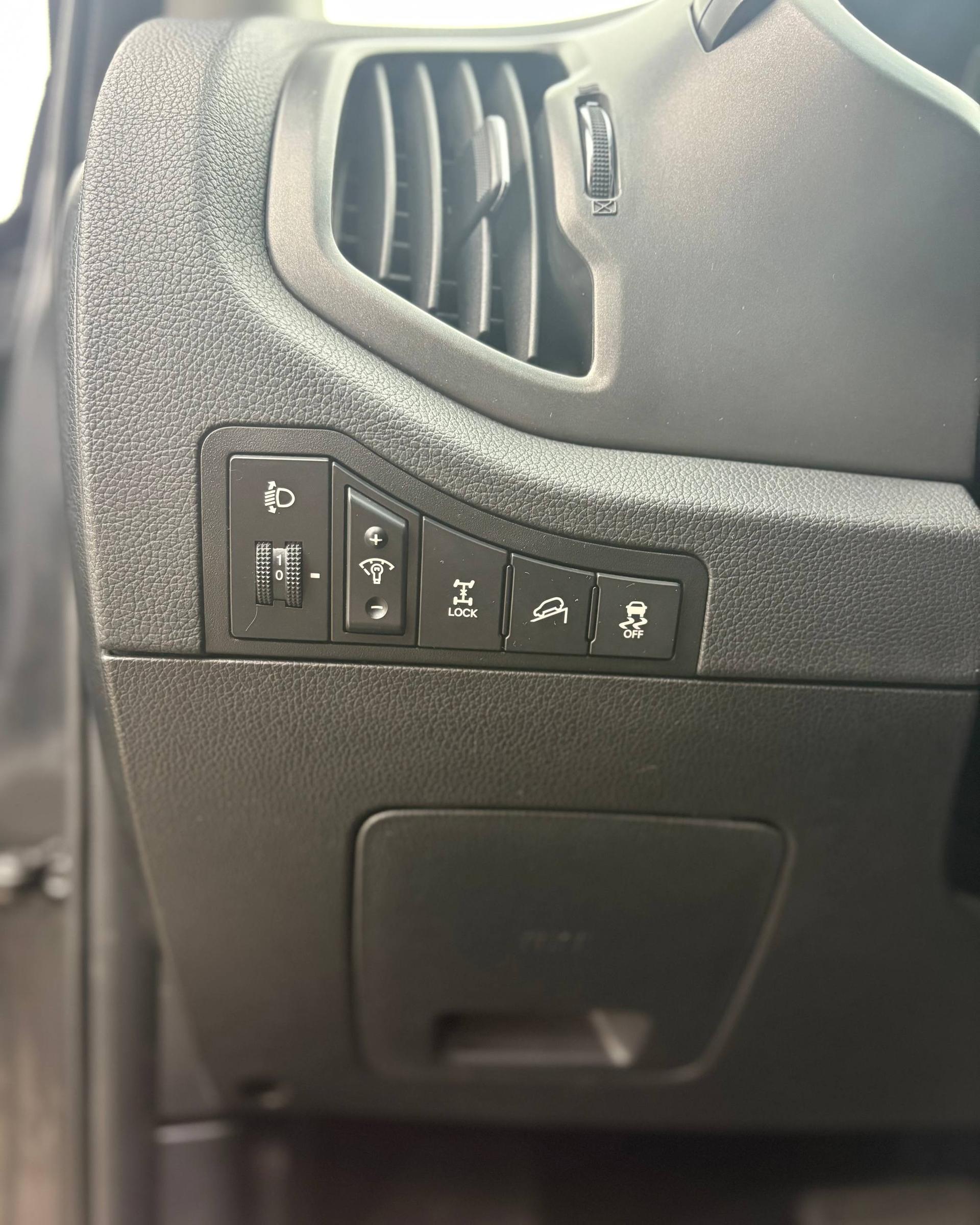 Kia Sportage III , 2011 г., автомат, бензин  - фото 19