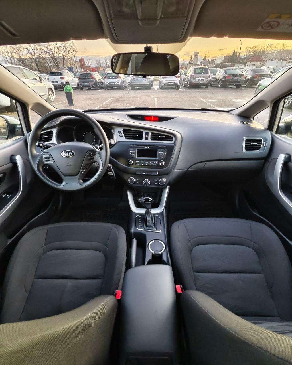 Kia Cee'd II , 2013 г., автомат, бензин - фото 9