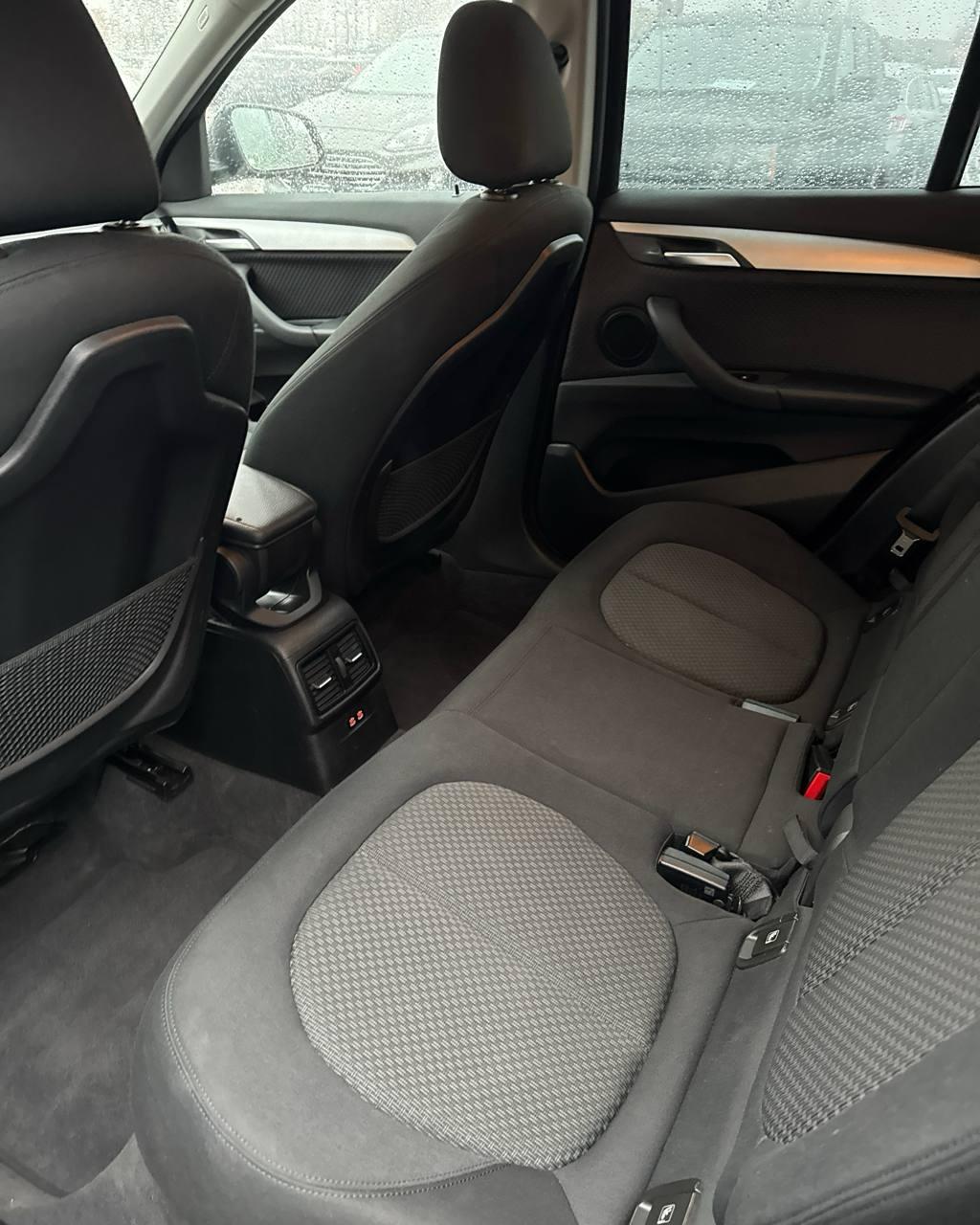 BMW X1 F48 · Рестайлинг , 2021 г., робот, бензин - фото 11