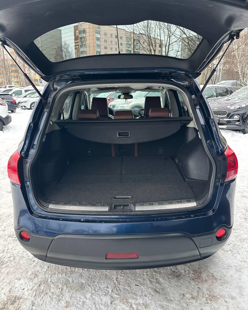 Nissan Qashqai+2 I , 2009 г., механика, дизель - фото 12