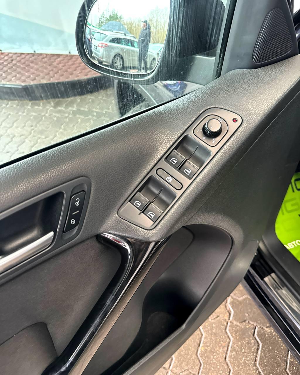 Volkswagen Tiguan I , 2008 г., механика, бензин - фото 9