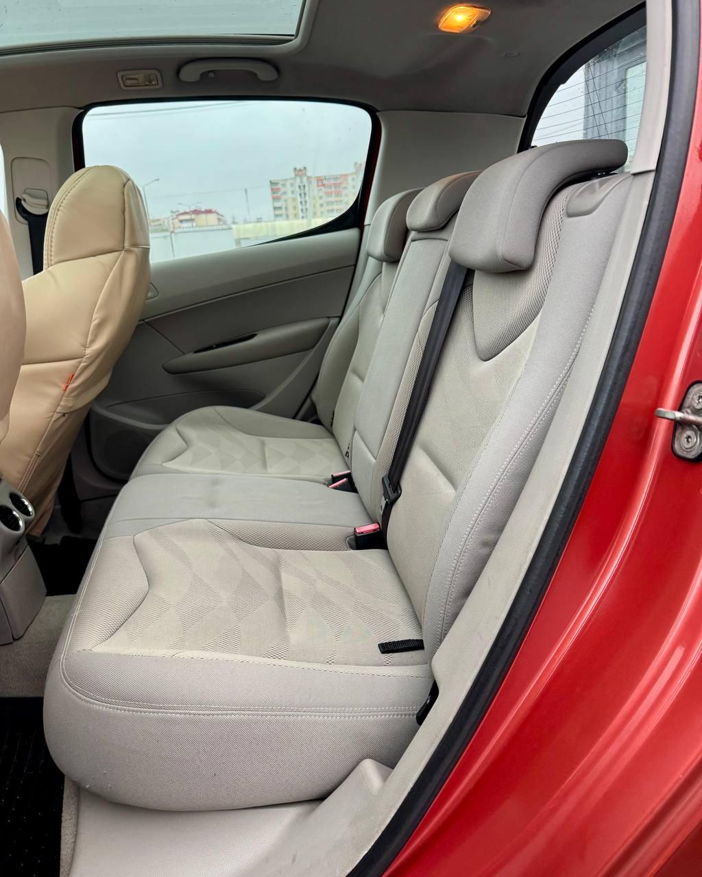 Peugeot 308 T7 , 2008 г., механика, бензин - фото 13