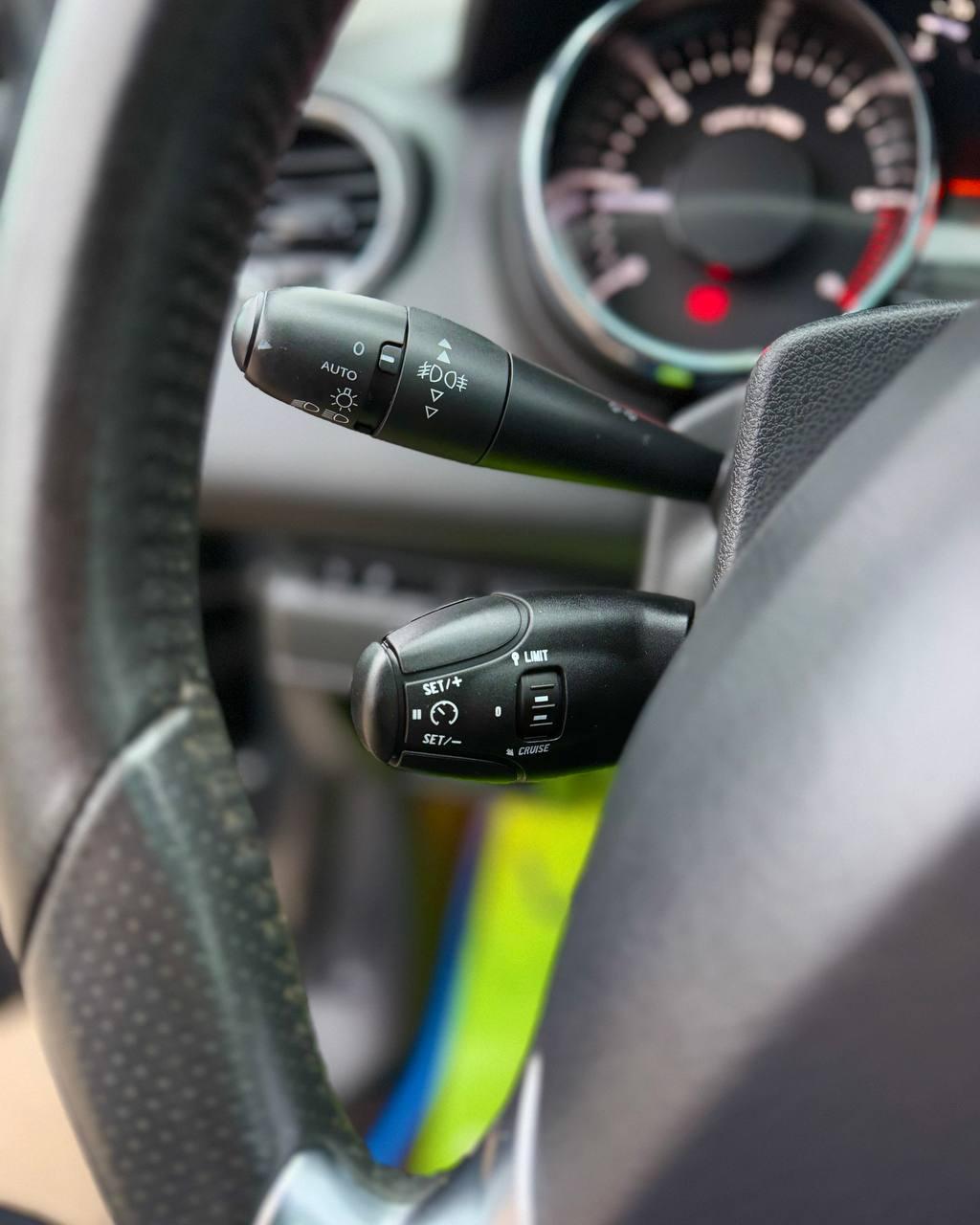 Peugeot 3008 I · Рестайлинг , 2014 г., механика, дизель - фото 16