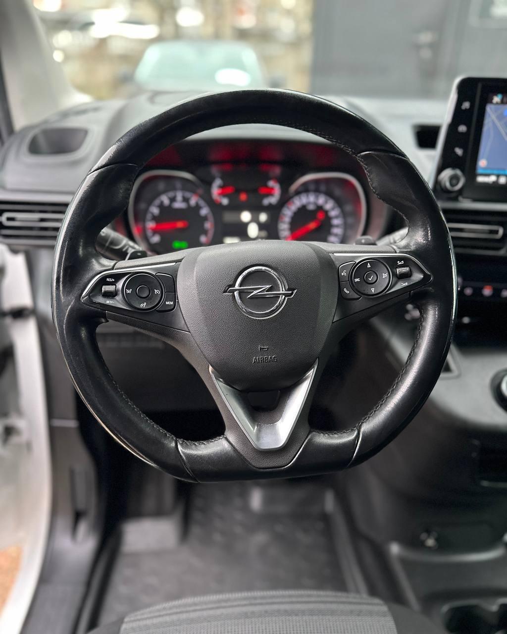 Opel Combo XL E , 2020 г., автомат, дизель - фото 11