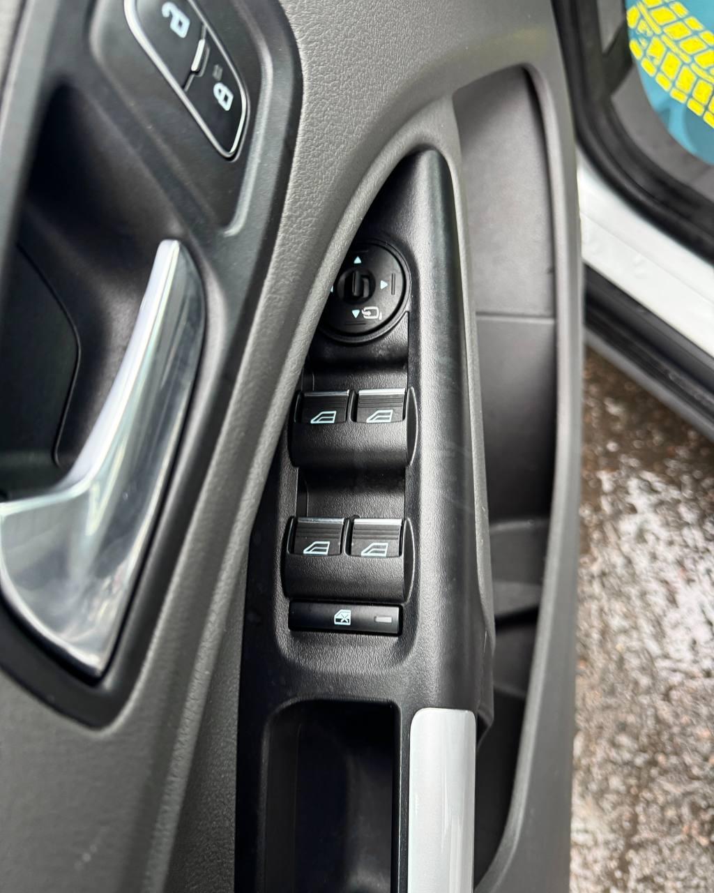 Ford Tourneo Connect II · Рестайлинг , 2022 г., автомат, дизель - фото 20