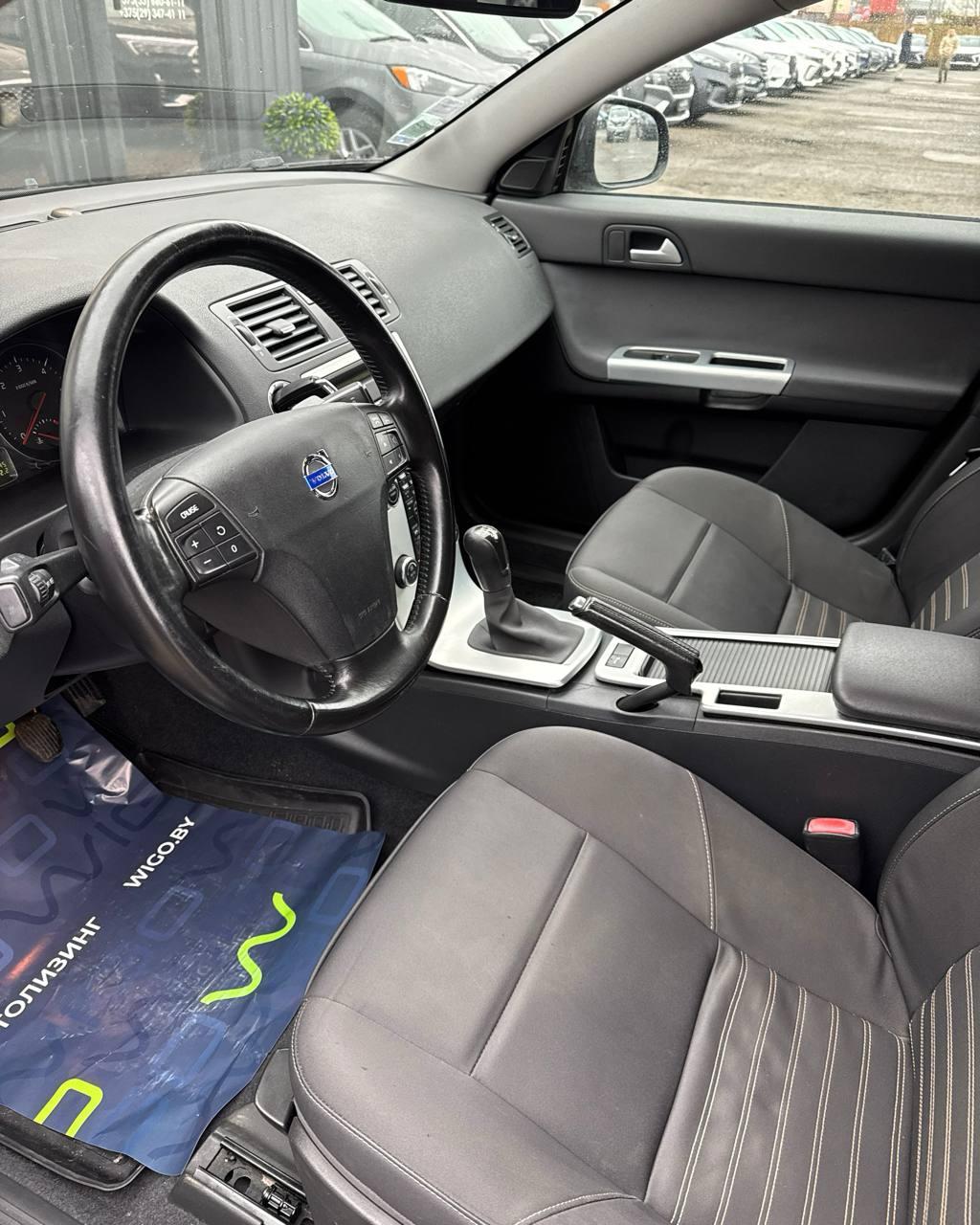 Volvo V50 I · 2-й рестайлинг , 2011 г., механика, дизель - фото 8