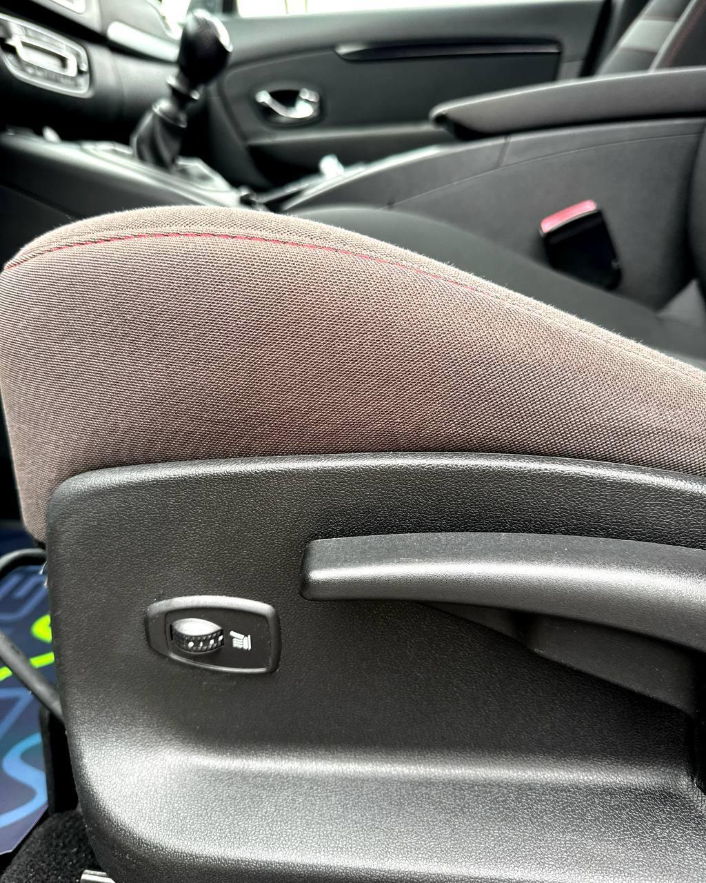 Renault Grand Scenic III · 2-й рестайлинг , 2014 г., механика, дизель - фото 16