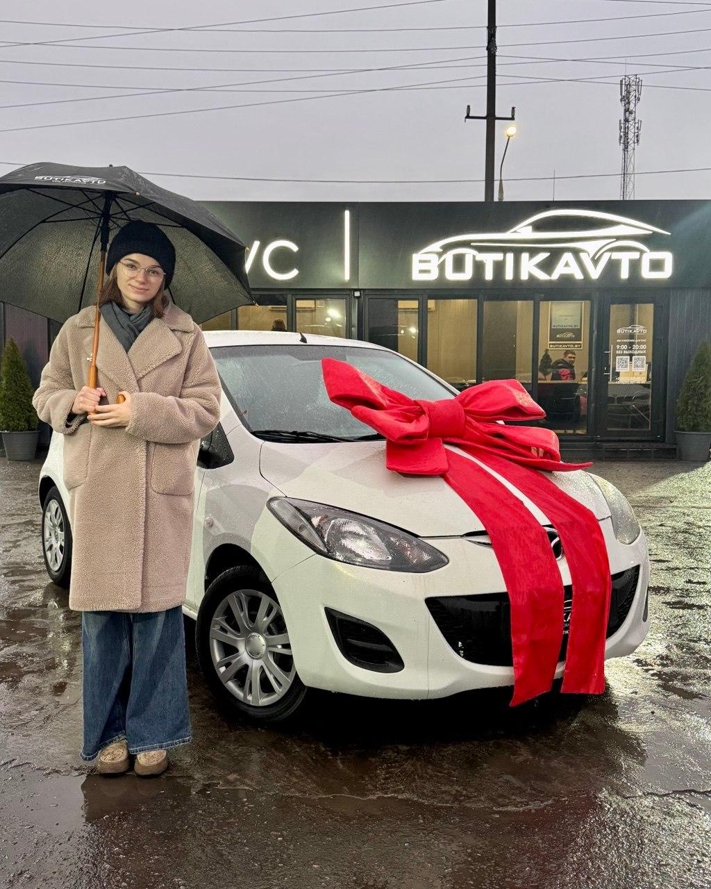 Mazda 2 II · Рестайлинг , 2010 г., автомат, бензин