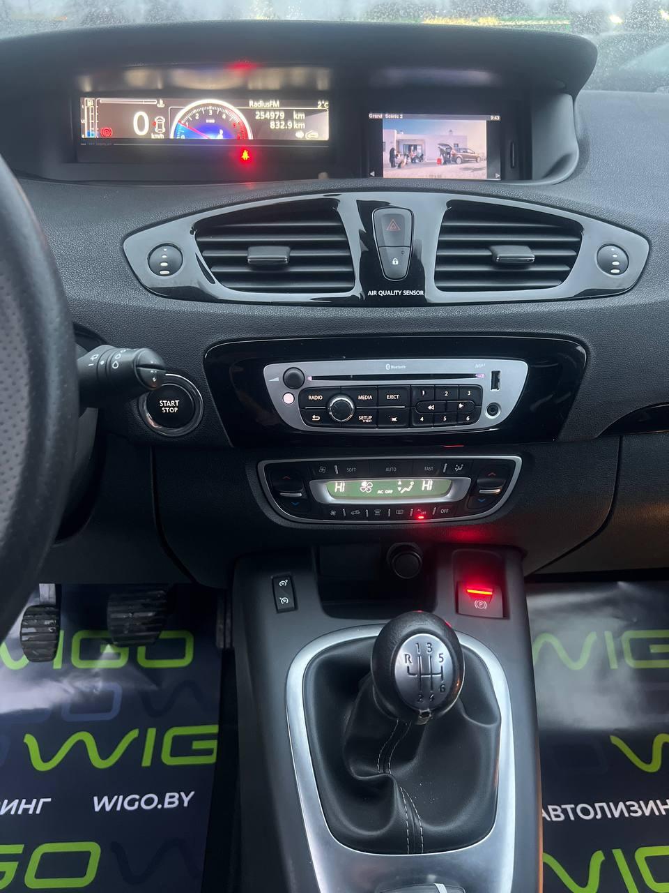 Renault Grand Scenic III · 2-й рестайлинг , 2012 г., механика, дизель - фото 12