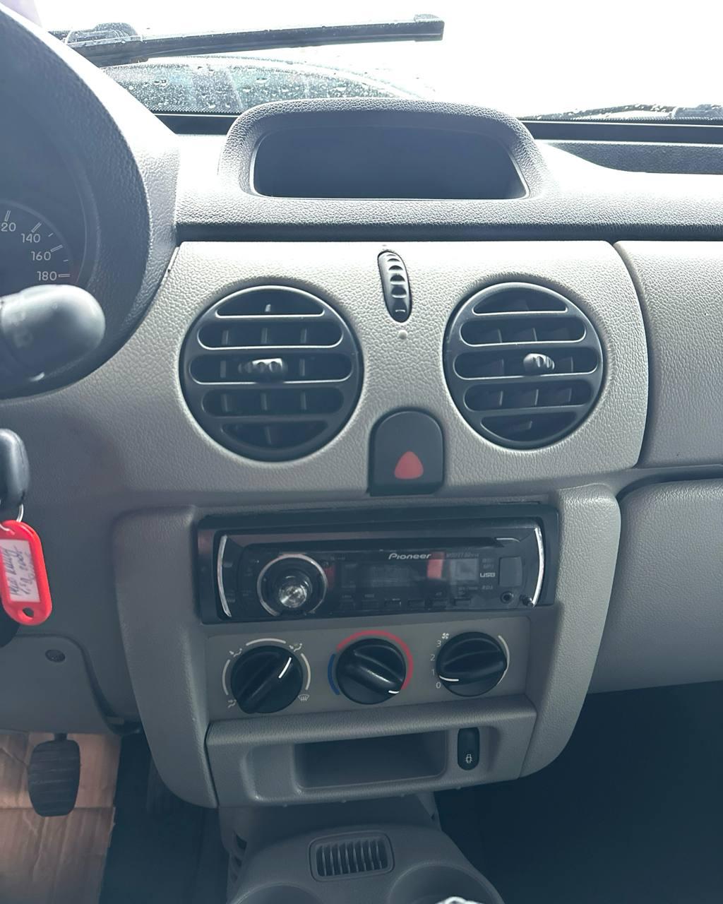 Renault Kangoo I · Рестайлинг , 2005 г., механика, дизель - фото 13