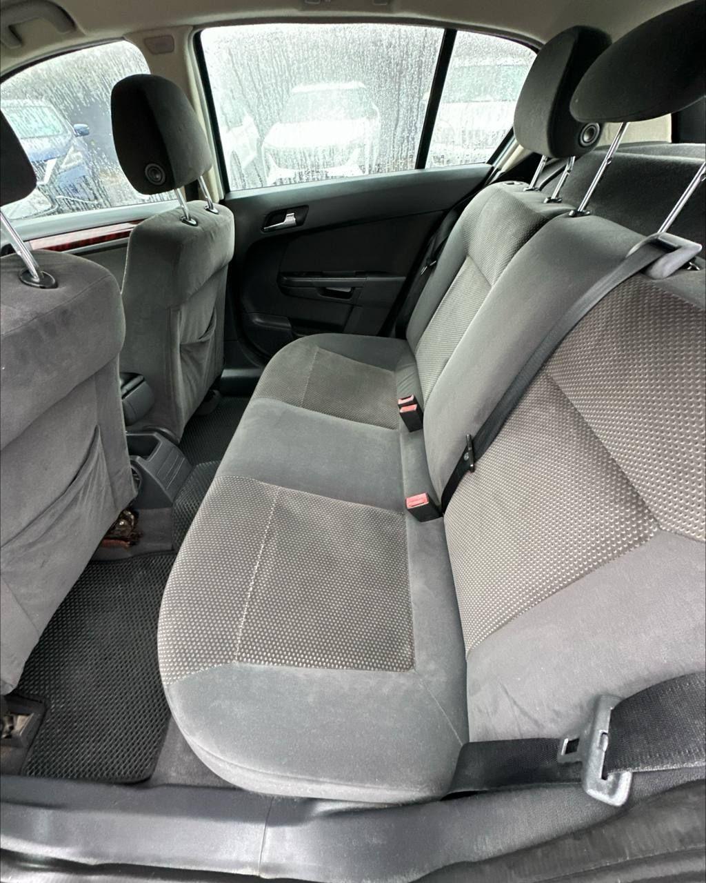 Opel Astra H , 2004 г., механика, дизель - фото 9