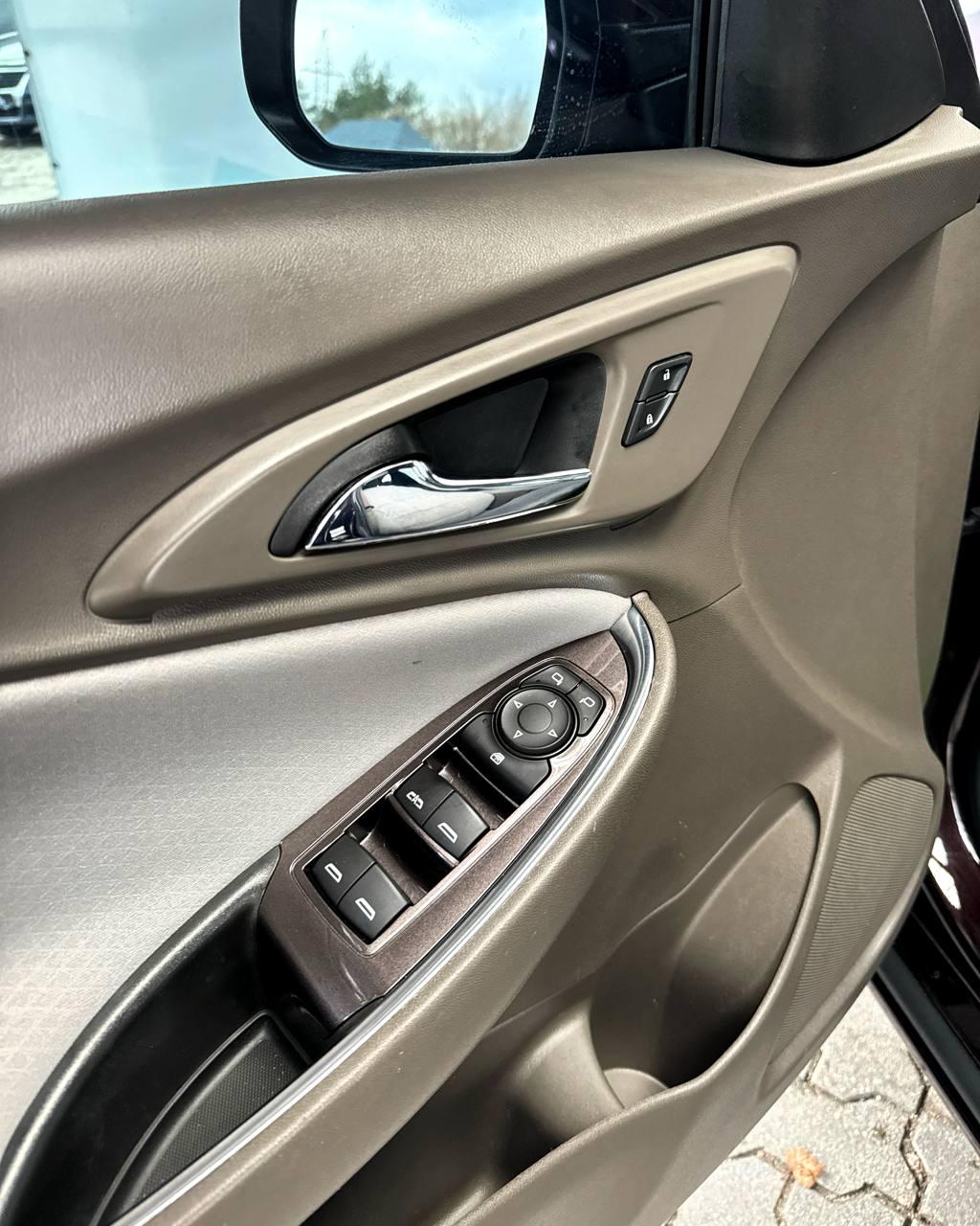 Chevrolet Malibu IX · Рестайлинг , 2020 г., вариатор, бензин - фото 9