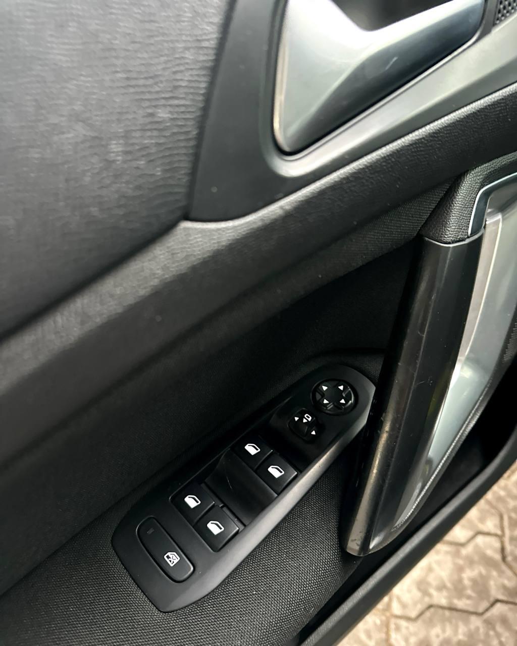 Peugeot 308 T9 , 2015 г., механика, дизель - фото 9